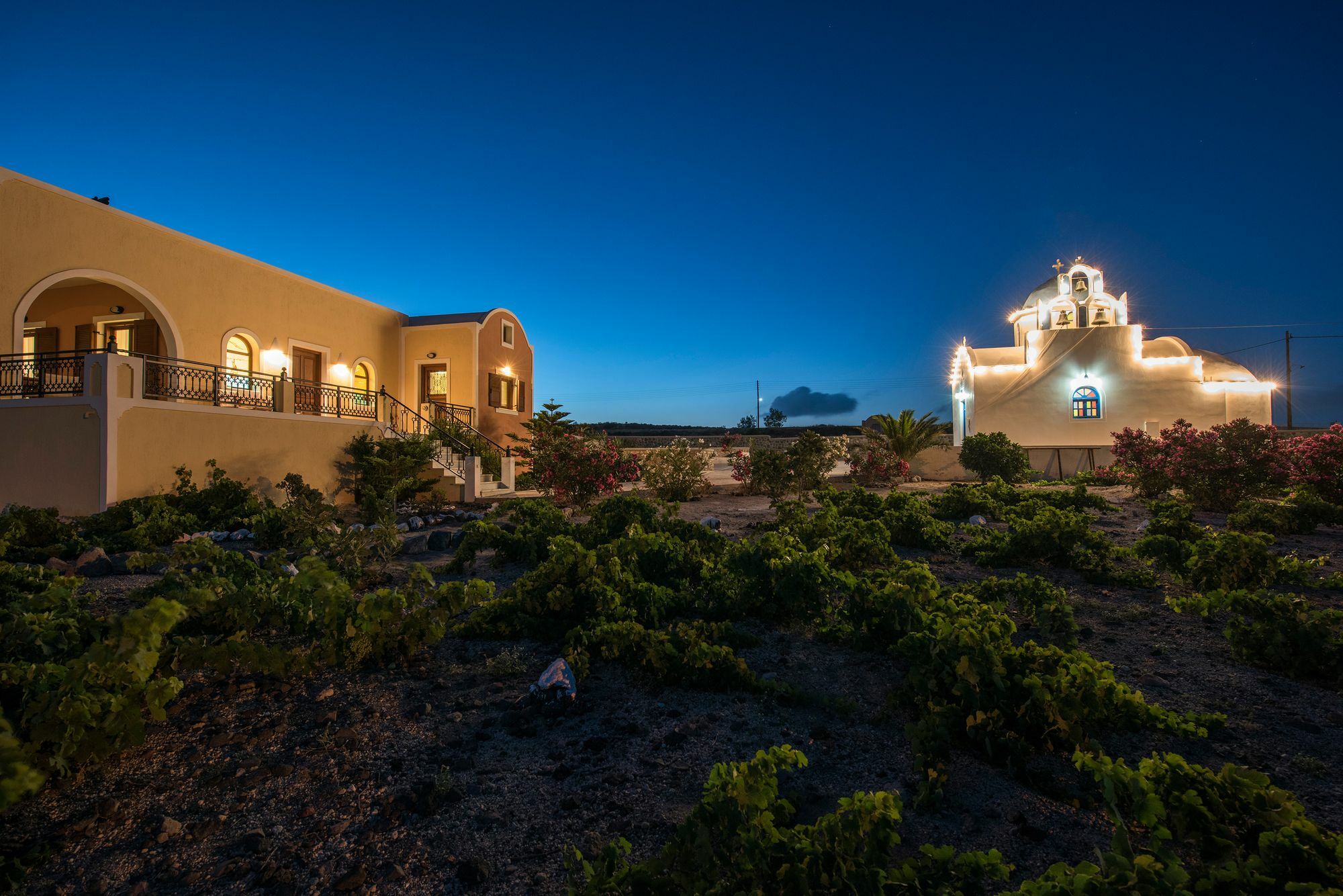 Vineyard Exclusive Suites Akrotírion Exterior foto
