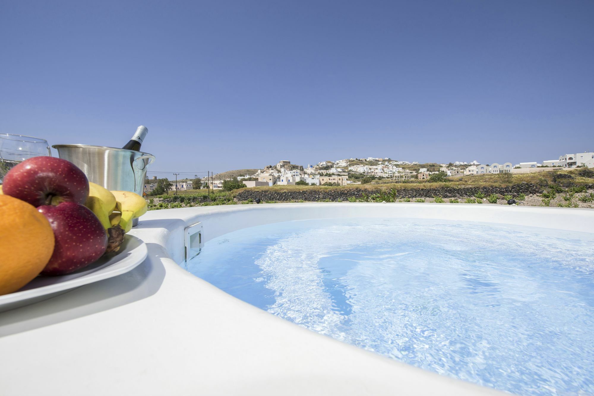 Vineyard Exclusive Suites Akrotírion Exterior foto