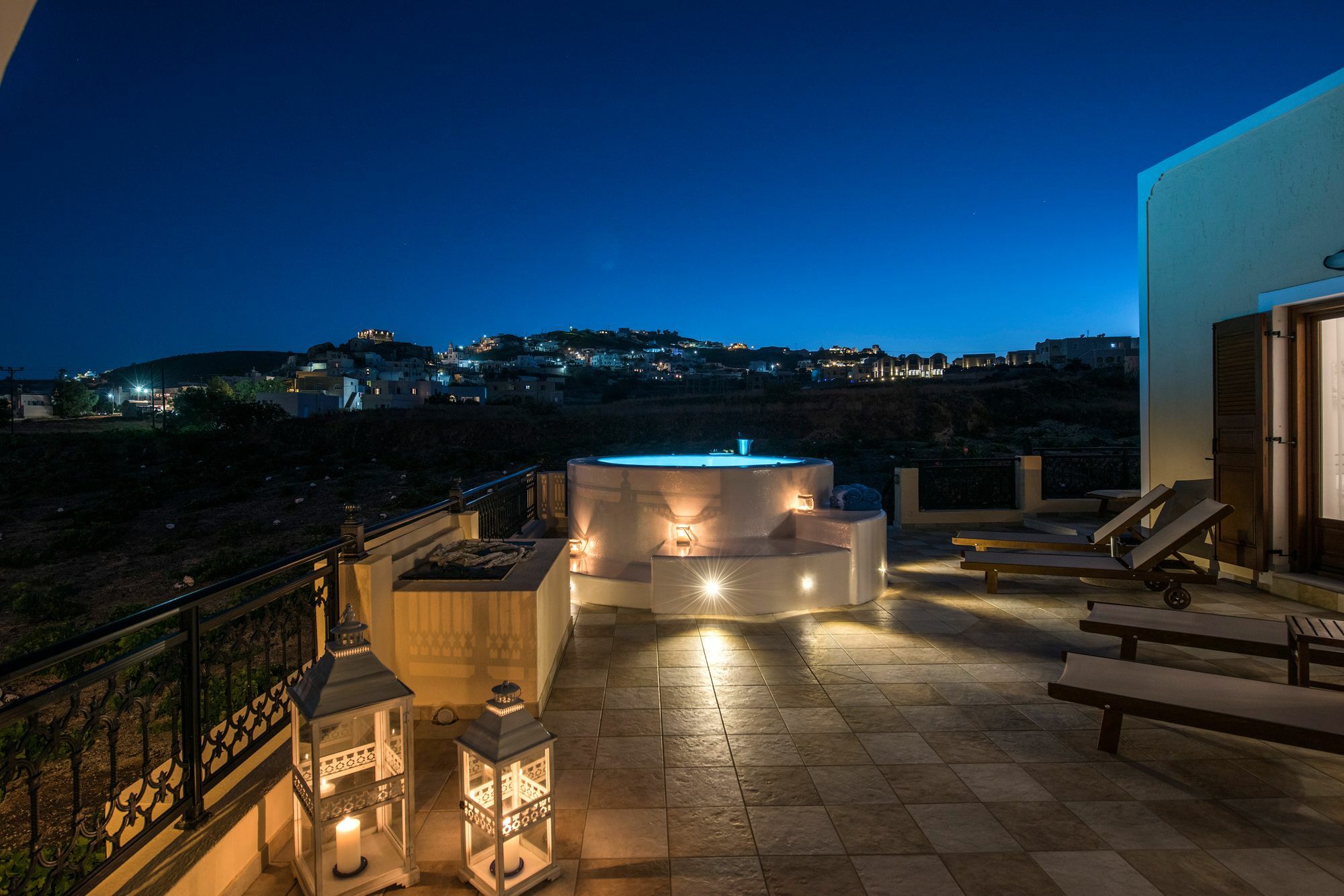 Vineyard Exclusive Suites Akrotírion Exterior foto