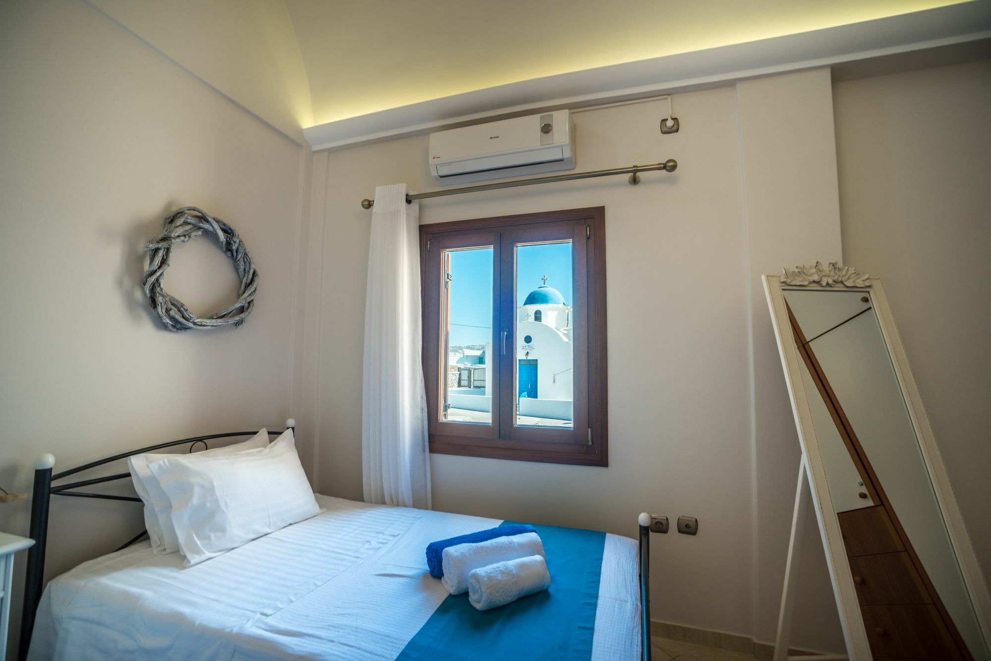 Vineyard Exclusive Suites Akrotírion Exterior foto